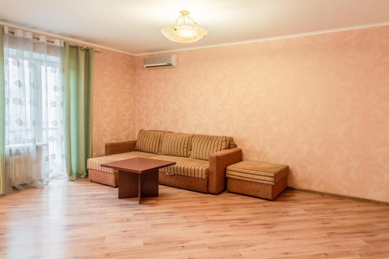 Apartment Triokhsviatytelskaya Street 3 Kiev Exterior foto