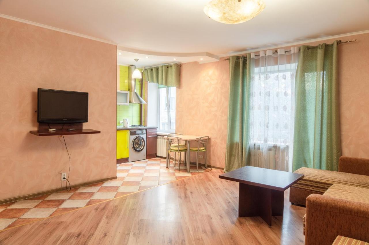 Apartment Triokhsviatytelskaya Street 3 Kiev Exterior foto