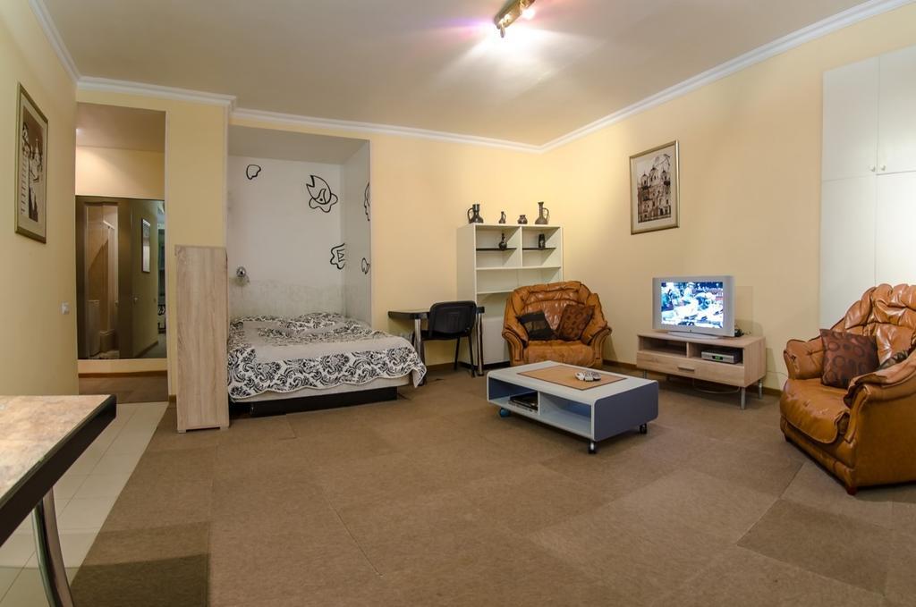 Apartment Triokhsviatytelskaya Street 3 Kiev Exterior foto